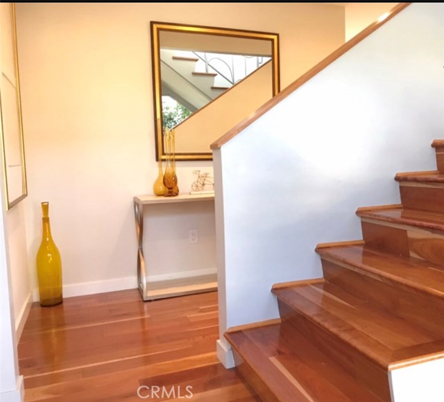 133 1st Street, Manhattan Beach, California 90266, 3 Bedrooms Bedrooms, ,2 BathroomsBathrooms,Residential,Sold,1st,SB20052011