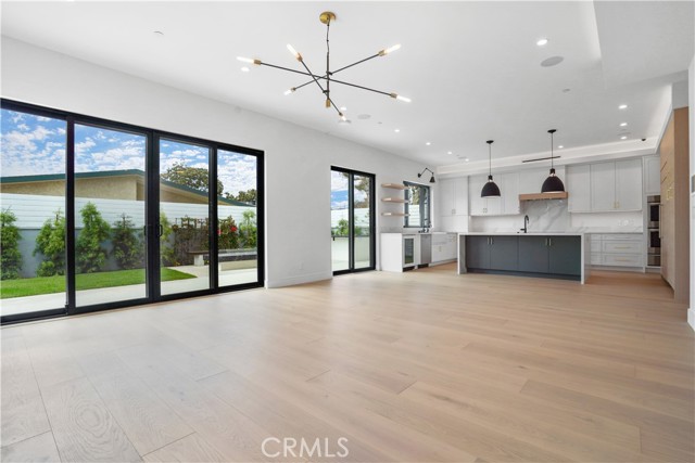 2504 Fisk Ln, Redondo Beach, California 90278, 4 Bedrooms Bedrooms, ,3 BathroomsBathrooms,Residential,Sold,Fisk Ln,DW21052780