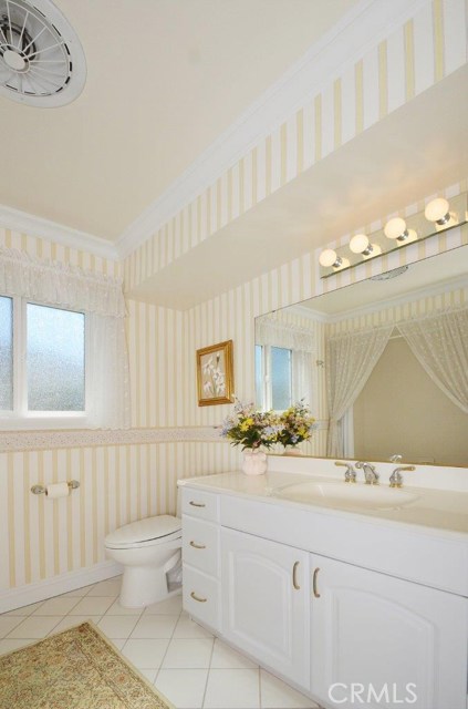 Upstairs hall bathroom