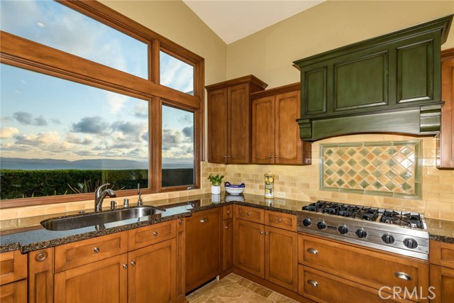 Fantastic views of Catalina from the kitchen.