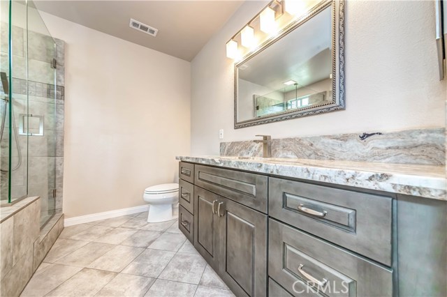 Spotless master bathroom...no cleaning crew needed prior to moving in.