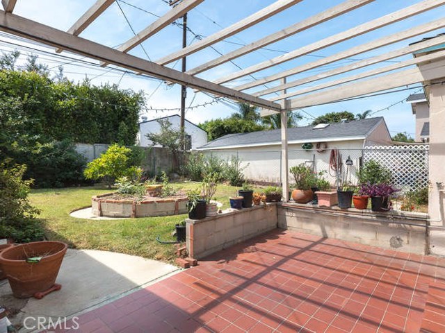 2416 Sebald Avenue, Redondo Beach, California 90278, 2 Bedrooms Bedrooms, ,1 BathroomBathrooms,Residential,Sold,Sebald,SB18209557
