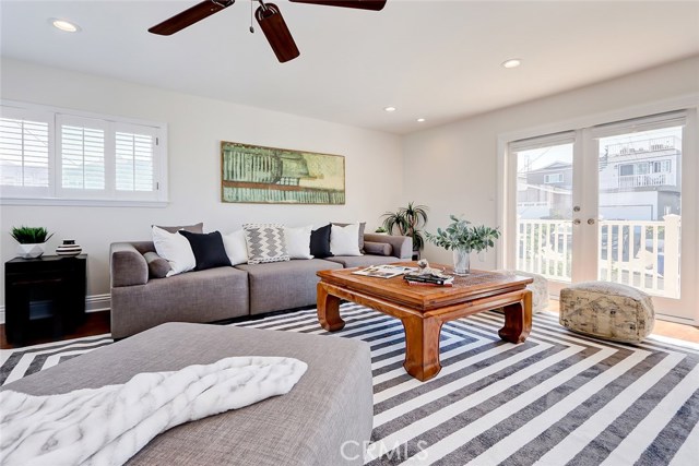 1705 Van Horne Lane, Redondo Beach, California 90278, 3 Bedrooms Bedrooms, ,1 BathroomBathrooms,Residential,Sold,Van Horne,SB20201829