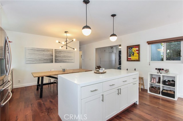 702 Maria Avenue, Redondo Beach, California 90277, 4 Bedrooms Bedrooms, ,2 BathroomsBathrooms,Residential,Sold,Maria,SB19137307