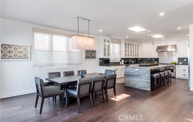 2215 Bayview Drive, Manhattan Beach, California 90266, 4 Bedrooms Bedrooms, ,3 BathroomsBathrooms,Residential,Sold,Bayview,SB20132281