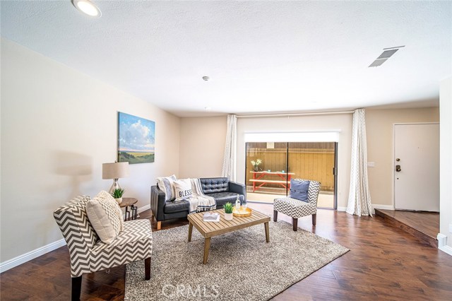 1808 Vanderbilt Lane, Redondo Beach, California 90278, 2 Bedrooms Bedrooms, ,3 BathroomsBathrooms,Residential,Sold,Vanderbilt,TR20152951