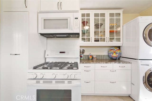 1900 Gates Avenue, Redondo Beach, California 90278, 3 Bedrooms Bedrooms, ,1 BathroomBathrooms,Residential,Sold,Gates,SB17065989