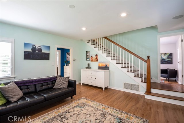 1563 Golden Avenue, Hermosa Beach, California 90254, 3 Bedrooms Bedrooms, ,2 BathroomsBathrooms,Residential,Sold,Golden,SB20063738