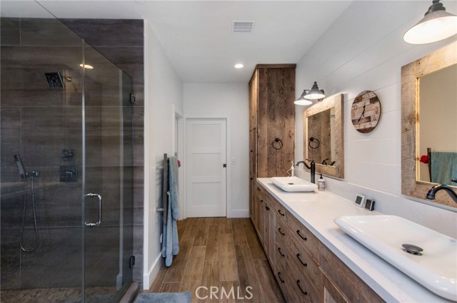 1325 Gertruda Avenue, Redondo Beach, California 90277, 5 Bedrooms Bedrooms, ,4 BathroomsBathrooms,Residential,Sold,Gertruda,SB20095721