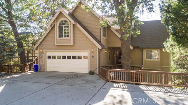 Detail Gallery Image 1 of 1 For 27303 Peninsula Dr, Lake Arrowhead,  CA 92352 - 6 Beds | 5/1 Baths