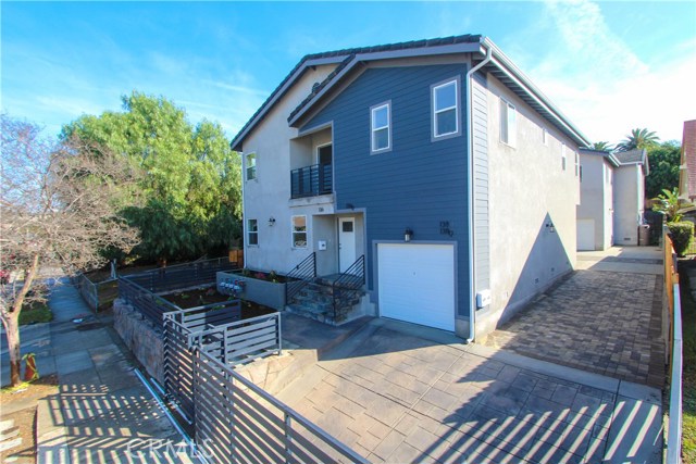 Photo of 136 N Carondelet Street, Los Angeles, CA 90026