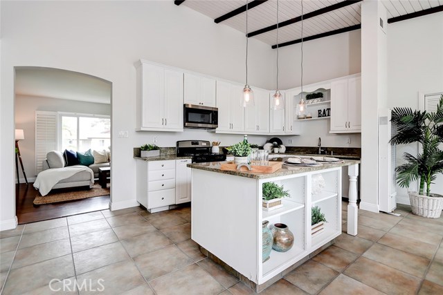 2717 182nd Place, Redondo Beach, California 90278, 4 Bedrooms Bedrooms, ,2 BathroomsBathrooms,Residential,Sold,182nd,SB20109929