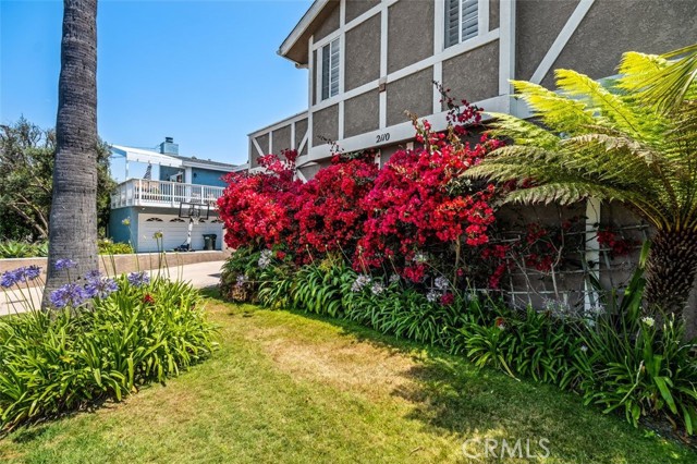 2110 Rockefeller Lane, Redondo Beach, California 90278, 3 Bedrooms Bedrooms, ,2 BathroomsBathrooms,Residential,Sold,Rockefeller,SB21129778