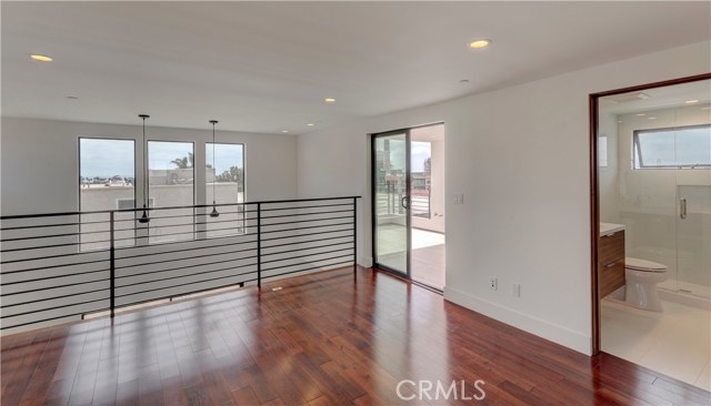 521 Gertruda, Redondo Beach, California 90277, 3 Bedrooms Bedrooms, ,4 BathroomsBathrooms,Residential,Sold,Gertruda,PV17183472