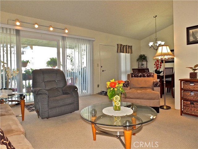 611 Prospect Avenue, Redondo Beach, California 90277, 2 Bedrooms Bedrooms, ,2 BathroomsBathrooms,Residential,Sold,Prospect,PW20028663