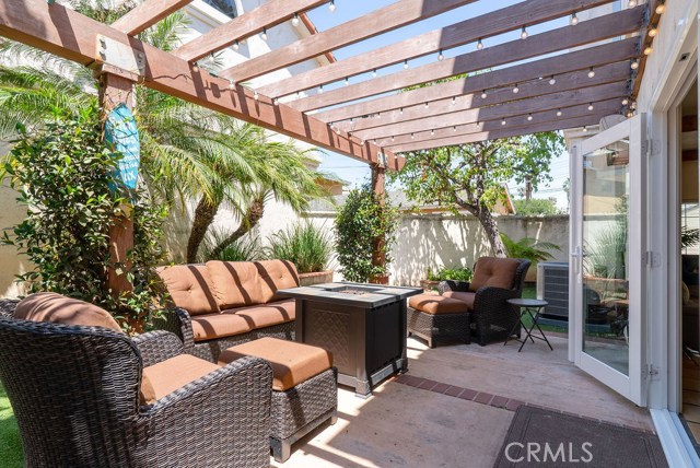 2703 Huntington Lane, Redondo Beach, California 90278, 4 Bedrooms Bedrooms, ,2 BathroomsBathrooms,Residential,Sold,Huntington,SB19175954