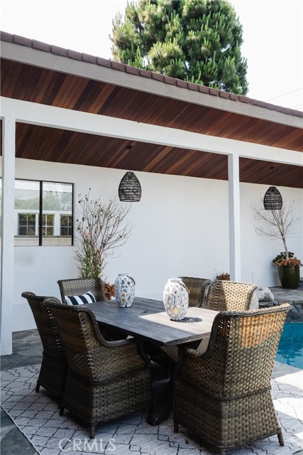 587 36th Street, Manhattan Beach, California 90266, 3 Bedrooms Bedrooms, ,2 BathroomsBathrooms,Residential,Sold,36th,SB21105044