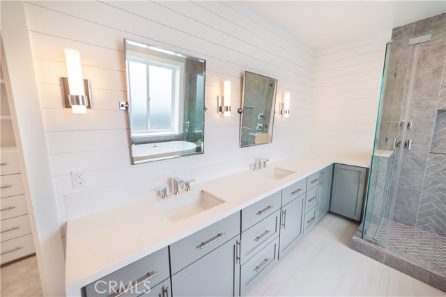 1108 Vincent Street, Redondo Beach, California 90277, 5 Bedrooms Bedrooms, ,4 BathroomsBathrooms,Residential,Sold,Vincent,SB18102573