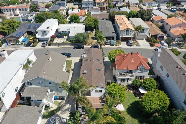 1158 8th Street, Hermosa Beach, California 90254, 3 Bedrooms Bedrooms, ,1 BathroomBathrooms,Residential,Sold,8th,SB20088189