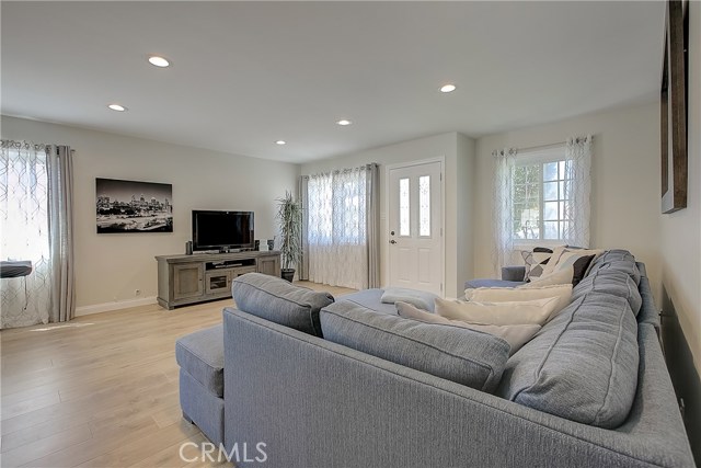 2614 184th Street, Redondo Beach, California 90278, 3 Bedrooms Bedrooms, ,2 BathroomsBathrooms,Residential,Sold,184th,SB20179705