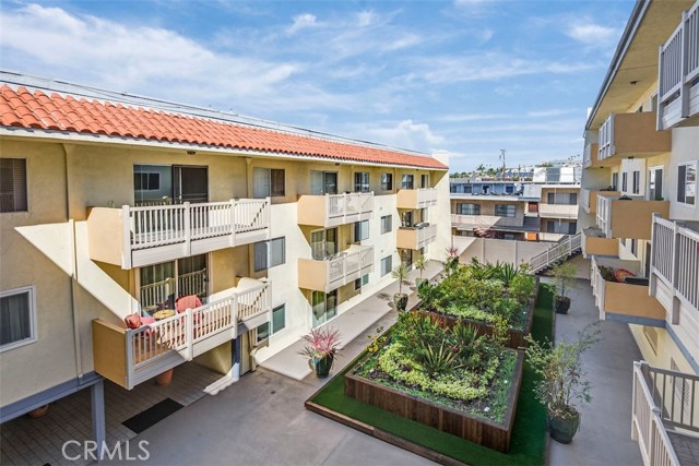 1707 Pacific Coast, Hermosa Beach, California 90254, 1 Bedroom Bedrooms, ,1 BathroomBathrooms,Residential,Sold,Pacific Coast,PV18071683