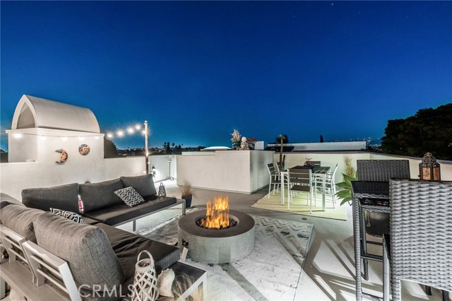 636 Vincent Park #A, Redondo Beach, California 90277, 3 Bedrooms Bedrooms, ,2 BathroomsBathrooms,Residential,Sold,Vincent Park #A,SB20200007