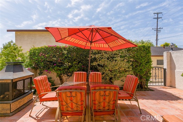 210 Prospect Avenue, Redondo Beach, California 90277, 3 Bedrooms Bedrooms, ,2 BathroomsBathrooms,Residential,Sold,Prospect,SB19105053