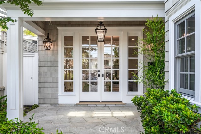 742 27th Street, Manhattan Beach, California 90266, 4 Bedrooms Bedrooms, ,3 BathroomsBathrooms,Residential,Sold,27th,SB19194302