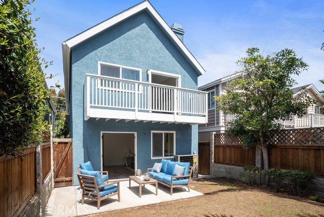 1808 Rockefeller Lane, Redondo Beach, California 90278, 3 Bedrooms Bedrooms, ,2 BathroomsBathrooms,Residential,Sold,Rockefeller,SB18082595