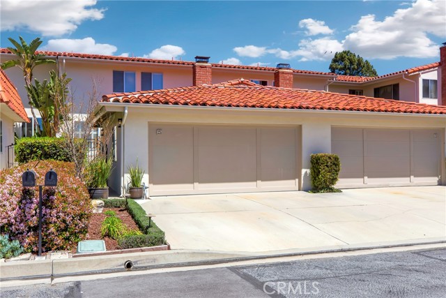25 Via Granada, Rolling Hills Estates, California 90274, 3 Bedrooms Bedrooms, ,2 BathroomsBathrooms,Residential,Sold,Via Granada,TR21114102