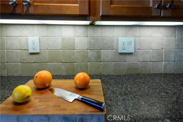 Kitchen Stone Backsplash