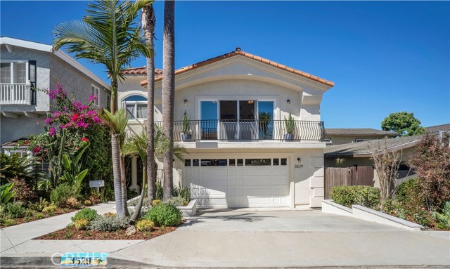 3529 Pine Avenue, Manhattan Beach, California 90266, 4 Bedrooms Bedrooms, ,Residential,Sold,Pine,SB18230875