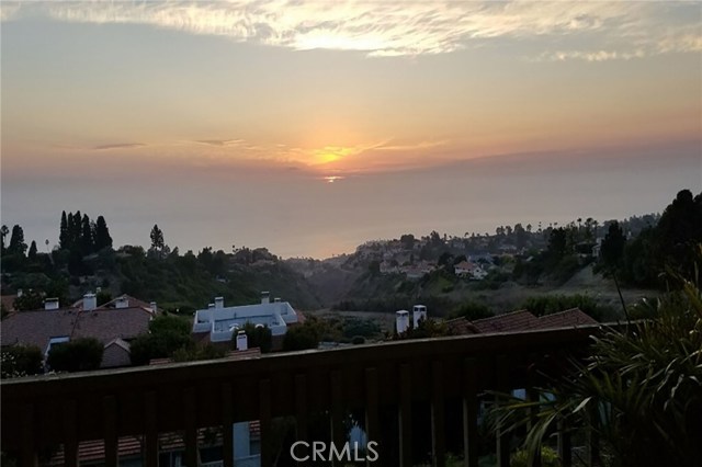 6542 Ocean Crest Drive, Rancho Palos Verdes, California 90275, 2 Bedrooms Bedrooms, ,2 BathroomsBathrooms,Residential,Sold,Ocean Crest,PV20181624