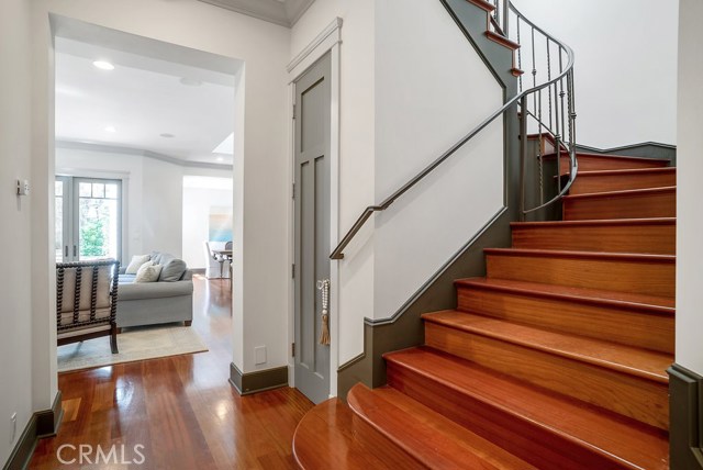 717 31st Street, Manhattan Beach, California 90266, 5 Bedrooms Bedrooms, ,4 BathroomsBathrooms,Residential,Sold,31st,SB20133656