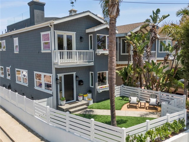 2030 Prospect Avenue, Hermosa Beach, California 90254, 3 Bedrooms Bedrooms, ,3 BathroomsBathrooms,Residential,Sold,Prospect,SB21151431