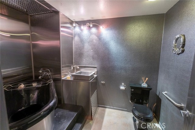 Main, 92701, ,For Sale,Main,PW20195641