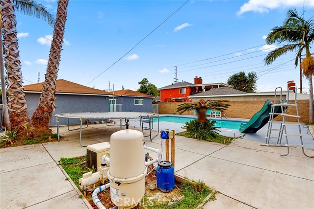 3 Bed Home for Sale in Compton, California