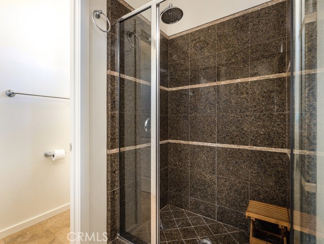 2 Bed Home for Sale in Hawthorne, California