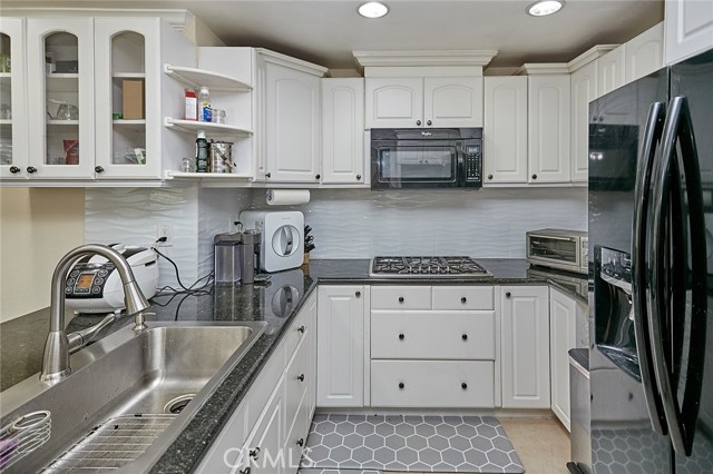 110 Hilltop Circle, Rancho Palos Verdes, California 90275, 2 Bedrooms Bedrooms, ,2 BathroomsBathrooms,Residential,Sold,Hilltop,SB19196616