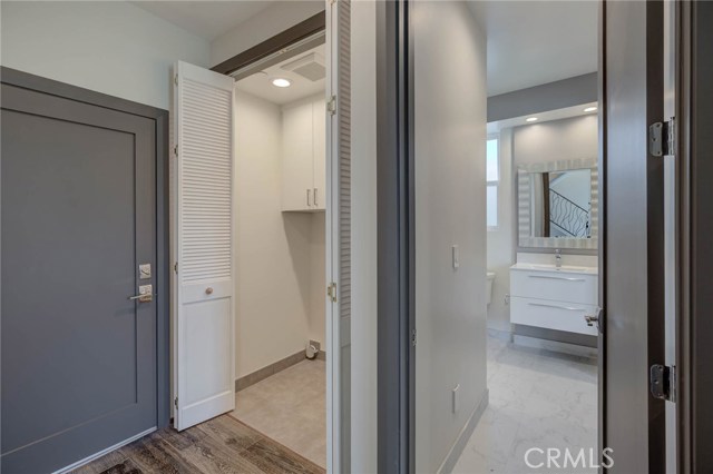 2707 Rockefeller Lane, Redondo Beach, California 90278, 4 Bedrooms Bedrooms, ,5 BathroomsBathrooms,Residential,Sold,Rockefeller,PV19136764