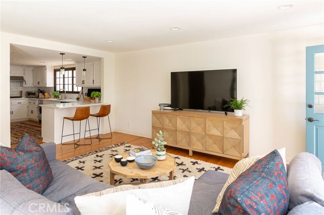 600 35th Street, Manhattan Beach, California 90266, 3 Bedrooms Bedrooms, ,3 BathroomsBathrooms,Residential,Sold,35th,SB19217935