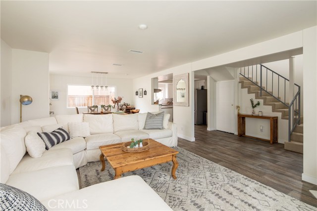 1107 Rindge Lane, Redondo Beach, California 90278, 3 Bedrooms Bedrooms, ,2 BathroomsBathrooms,Residential,Sold,Rindge,SB19170544