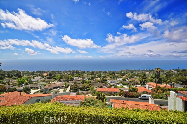 1124 Via Zumaya, Palos Verdes Estates, California 90274, 4 Bedrooms Bedrooms, ,2 BathroomsBathrooms,Residential,Sold,Via Zumaya,PV19123506