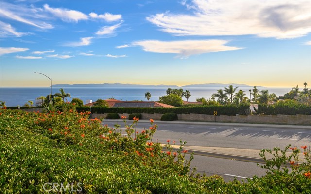 30615 Cartier Drive, Rancho Palos Verdes, California 90275, 4 Bedrooms Bedrooms, ,2 BathroomsBathrooms,Residential,Sold,Cartier,PV20003659