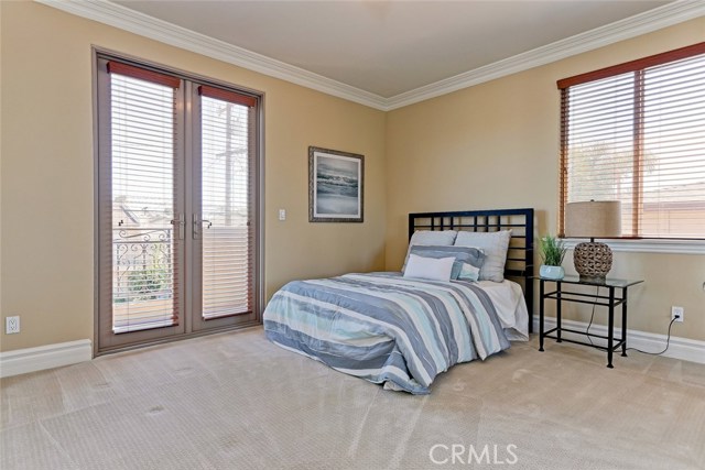 2419 Huntington Lane, Redondo Beach, California 90278, 4 Bedrooms Bedrooms, ,3 BathroomsBathrooms,Residential,Sold,Huntington,SB20180738