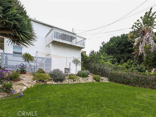 521 Gertruda Avenue, Redondo Beach, California 90277, 3 Bedrooms Bedrooms, ,3 BathroomsBathrooms,Residential,Sold,Gertruda,PV18080746