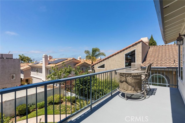 121 Prospect Avenue, Redondo Beach, California 90277, 2 Bedrooms Bedrooms, ,2 BathroomsBathrooms,Residential,Sold,Prospect,SB20143054