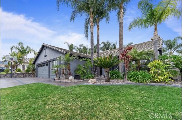 Corona, CA 92881,3020 Pansy CIR