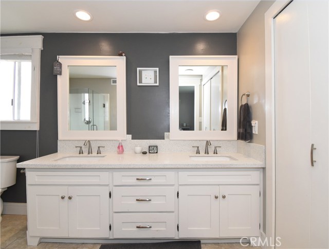 Master Bathroom  Suite