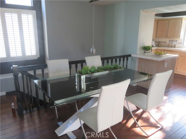 202 Helberta Avenue, Redondo Beach, California 90277, 3 Bedrooms Bedrooms, ,2 BathroomsBathrooms,Residential,Sold,Helberta,SB17212685